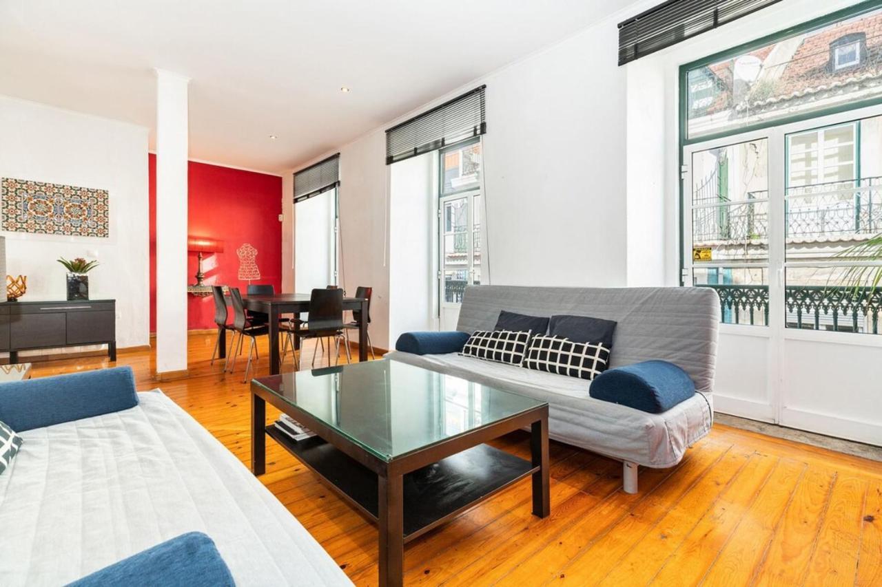 Charming 2 Bedroom Apartment Next To Praca Da Figueira Lisboa Eksteriør billede